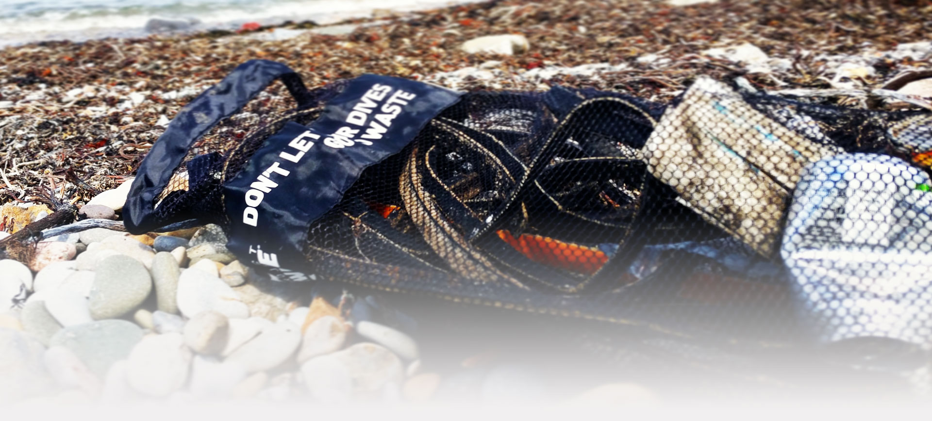 Remove trash from the ocean with the PADI Dive Against Debris Course